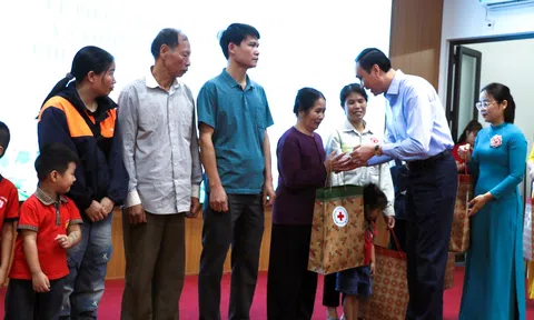 6 tỷ đồng ủng hộ Tháng Nhân đạo tại Phú Thọ