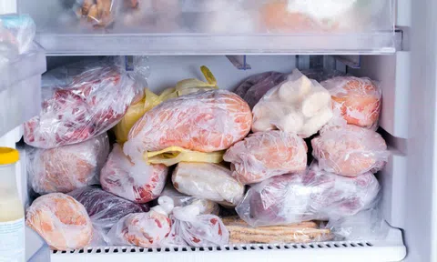 6 sai lầm khi tích trữ thịt trong tủ lạnh cực hại sức khỏe, nên bỏ ngay
