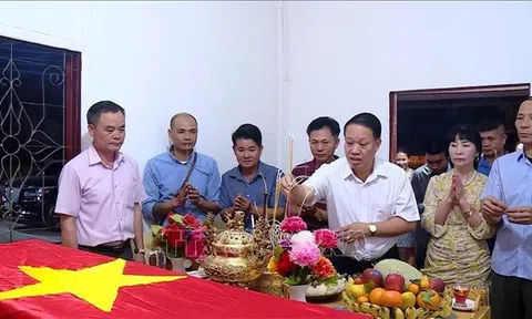 Cộng đồng người Việt tại tỉnh Oudomxay của Lào tri ân các anh hùng liệt sĩ