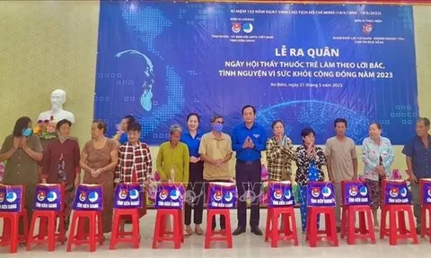 Kiên Giang: Lễ ra quân 'Ngày hội thầy thuốc trẻ làm theo lời Bác'