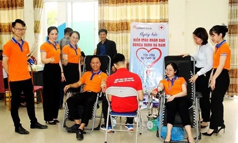 Trên 370 công nhân lao động tại Hà Nam tham gia hiến máu tình nguyện