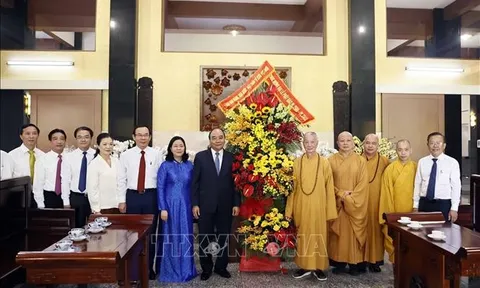Chủ tịch nước chúc mừng chức sắc Giáo hội Phật giáo Việt Nam tại TP. Hồ Chí Minh